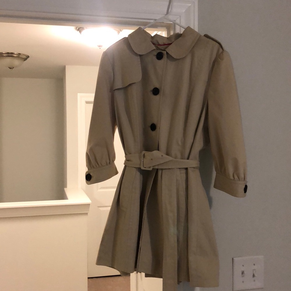 Gorgeous never worn trench coat